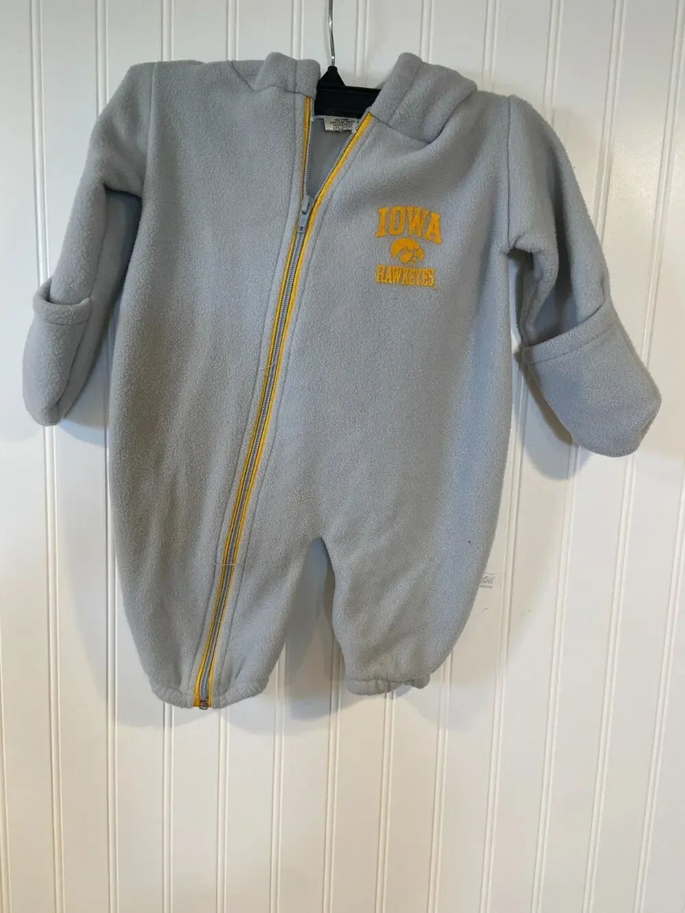 Iowa Hawkeye bBaby Snowsuit Unisex 3M, Fleece, Mittens, Hooded, Full Zip